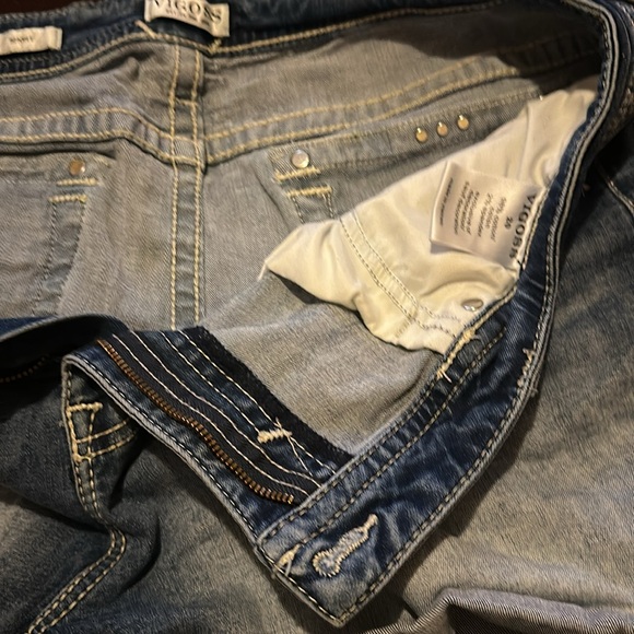 Wore a few times - Picture 3 of 3